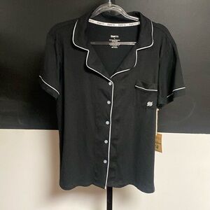 Born black sleep top size large